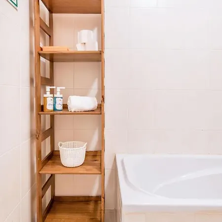 #055 Cozy Quiet Area * 阿尔布费拉